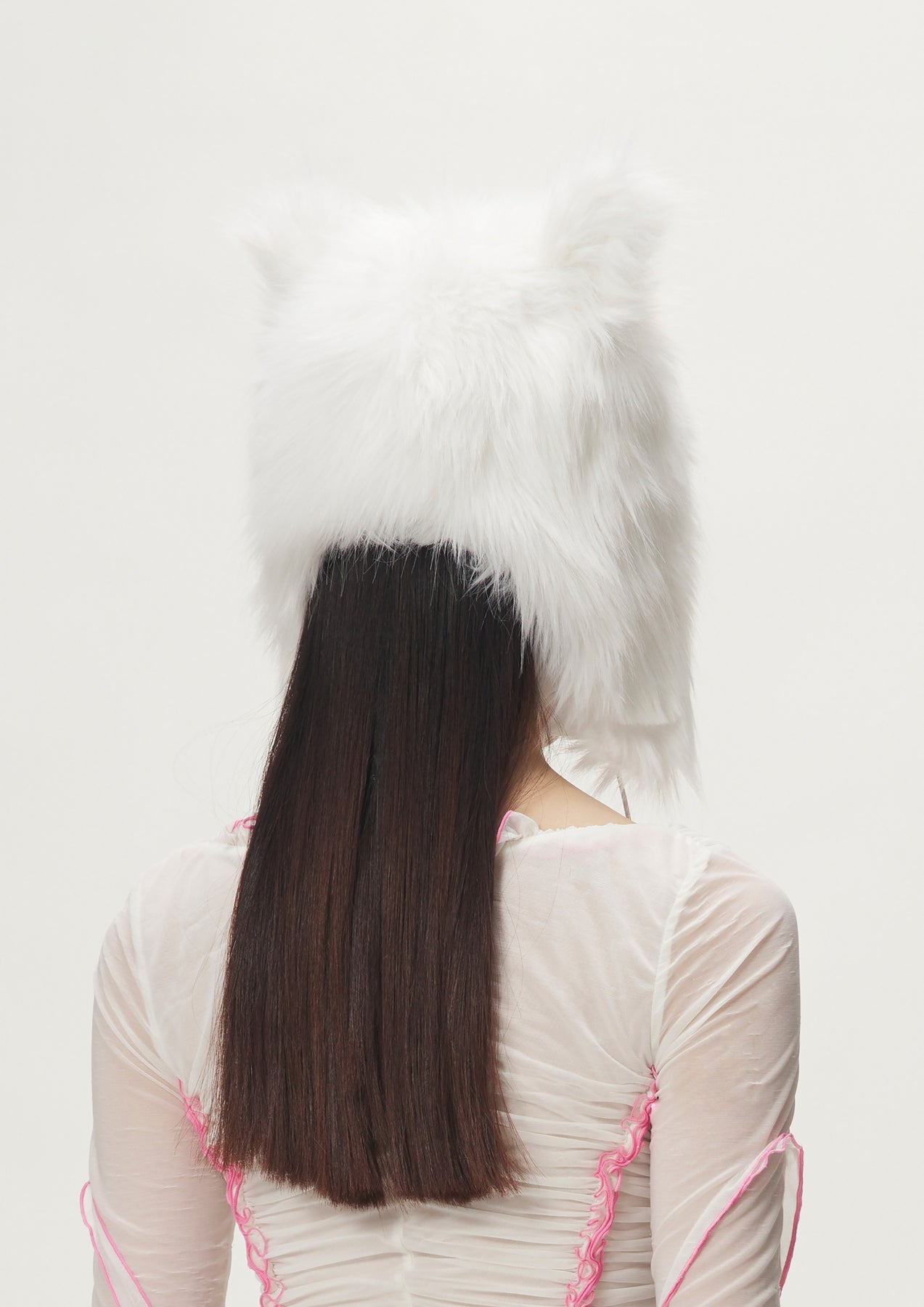 WHITE WOLF SHEARLING CAP